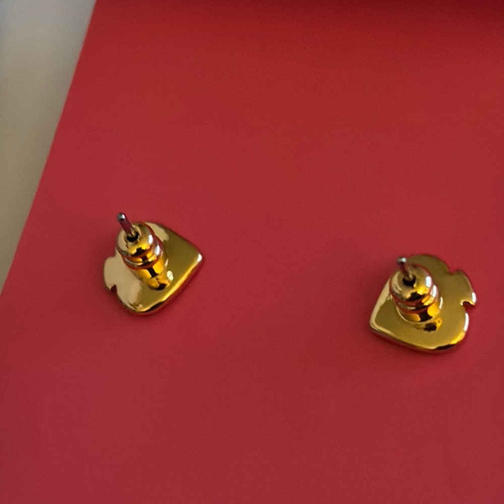 ♠️ Kate Spade Gold Skate Necklace with Festive Charm and Skate earrings ♠️ - Picture 7 of 9